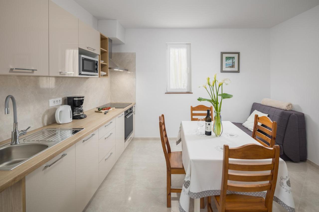 Apartment Kazalac Green Oasis Пореч Экстерьер фото